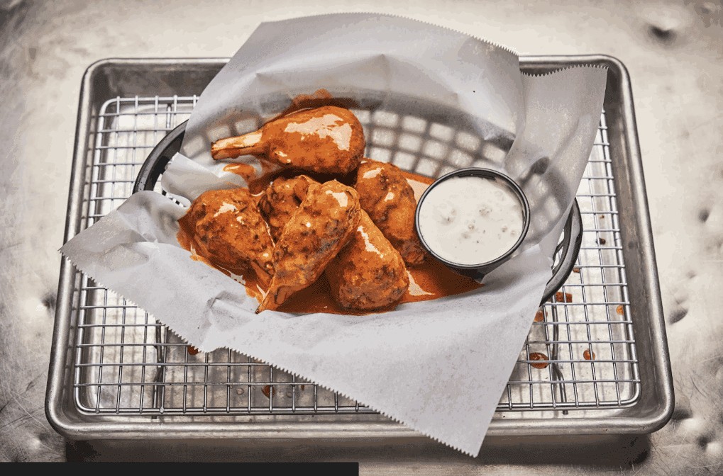 Boxcar Pizza: food & drinks