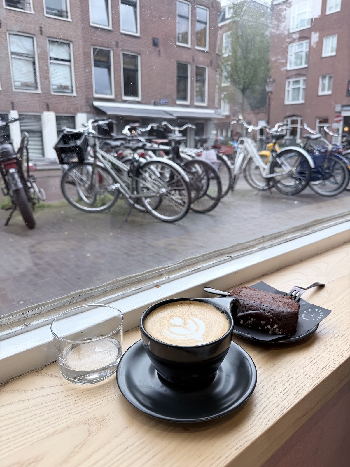 Margo's Amsterdam: food & drinks