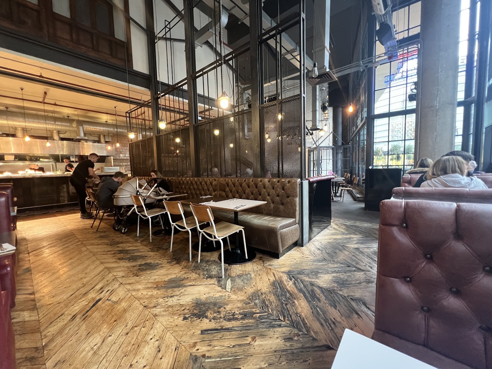 Byron - Liverpool: the place
