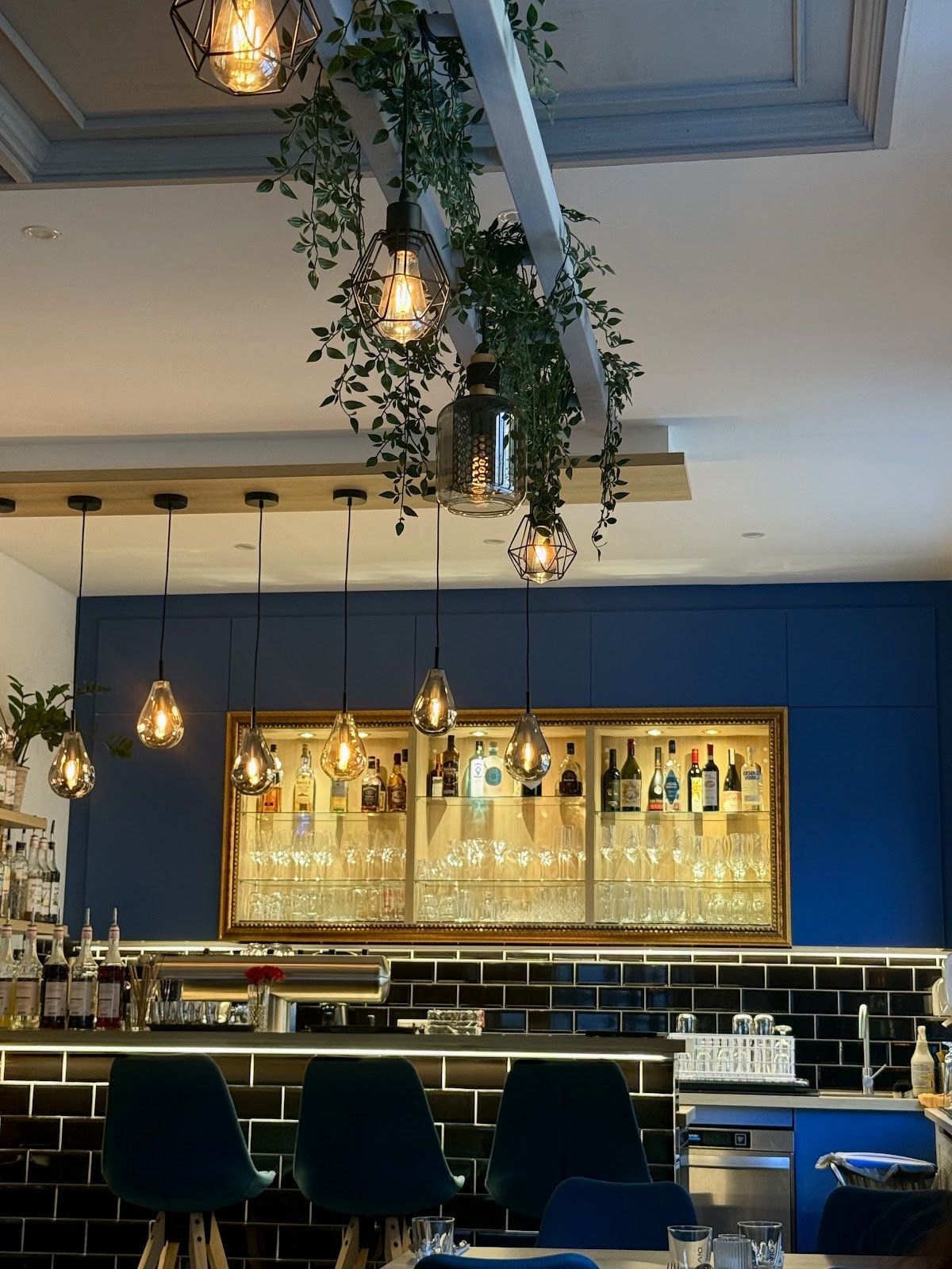 Aroma - Bar | Restaurant | Events: the place