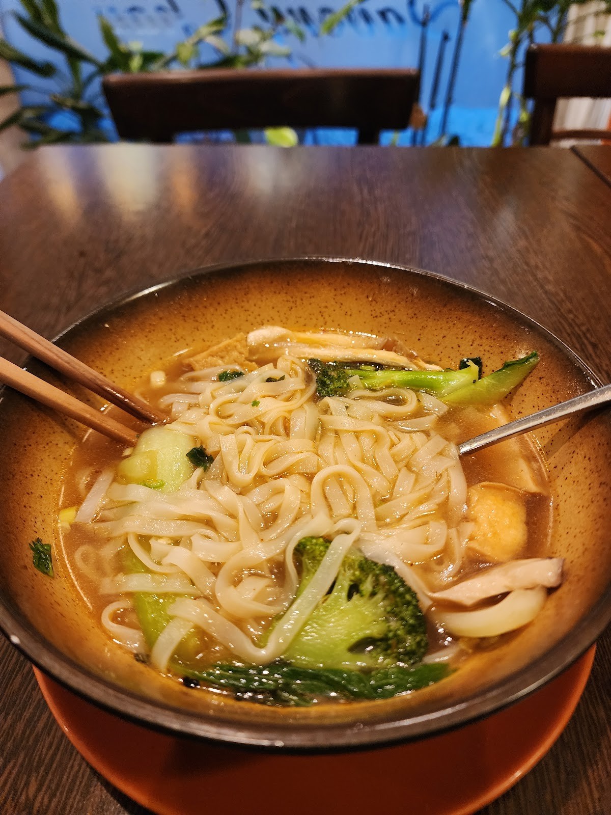 Savory Chay: food & drinks