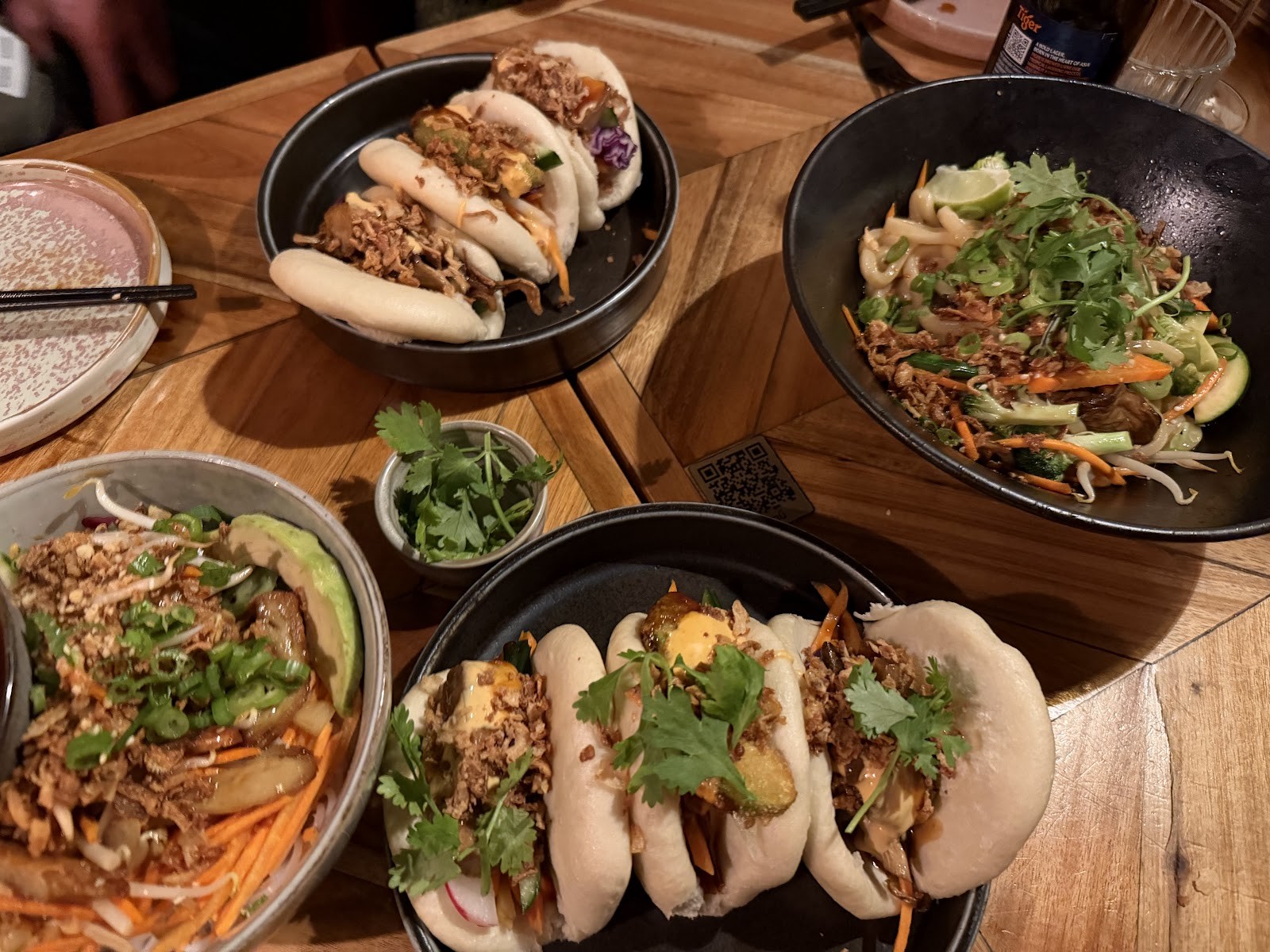 Ahimsa Restaurant: food & drinks