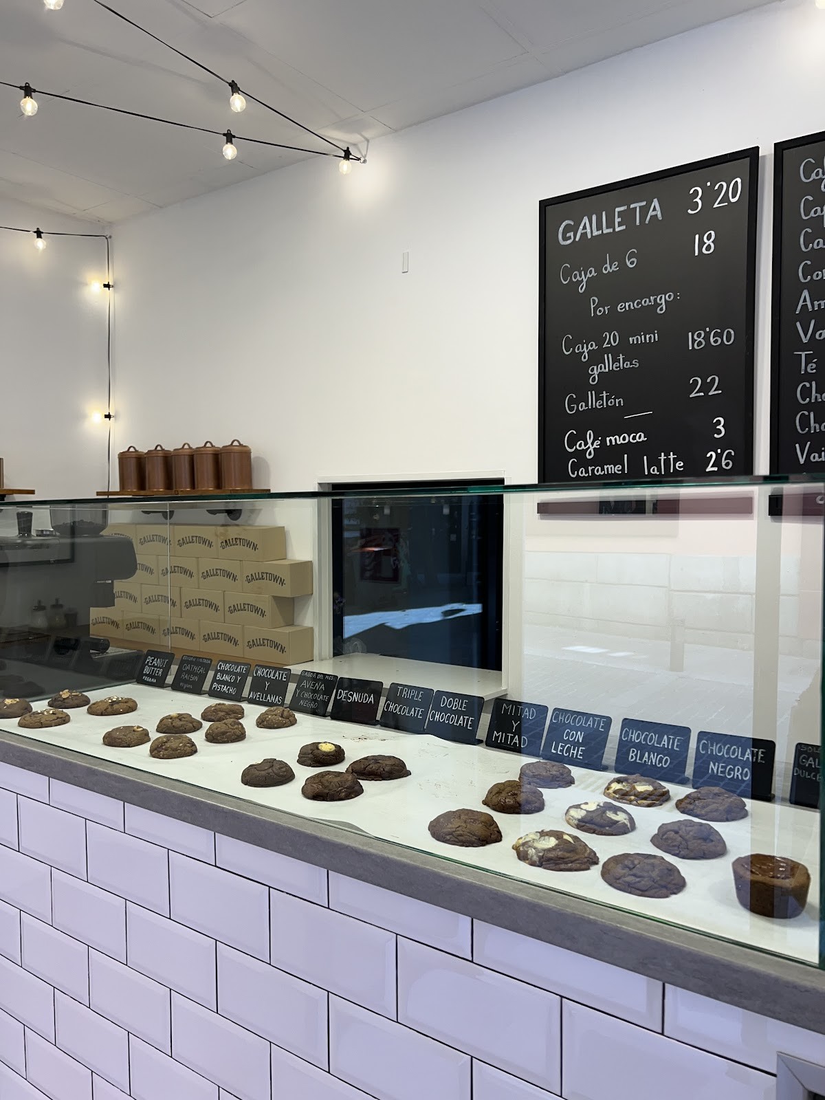 GALLETOWN Cookies & Coffee: the place