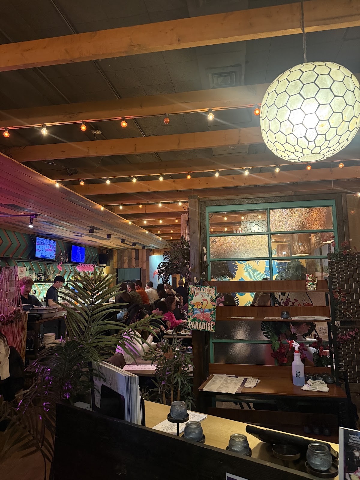BITES Asian Kitchen + Bar: the place