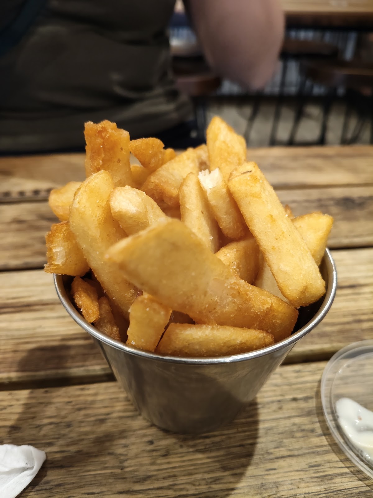 Monroe's Burgers & Beers: food & drinks