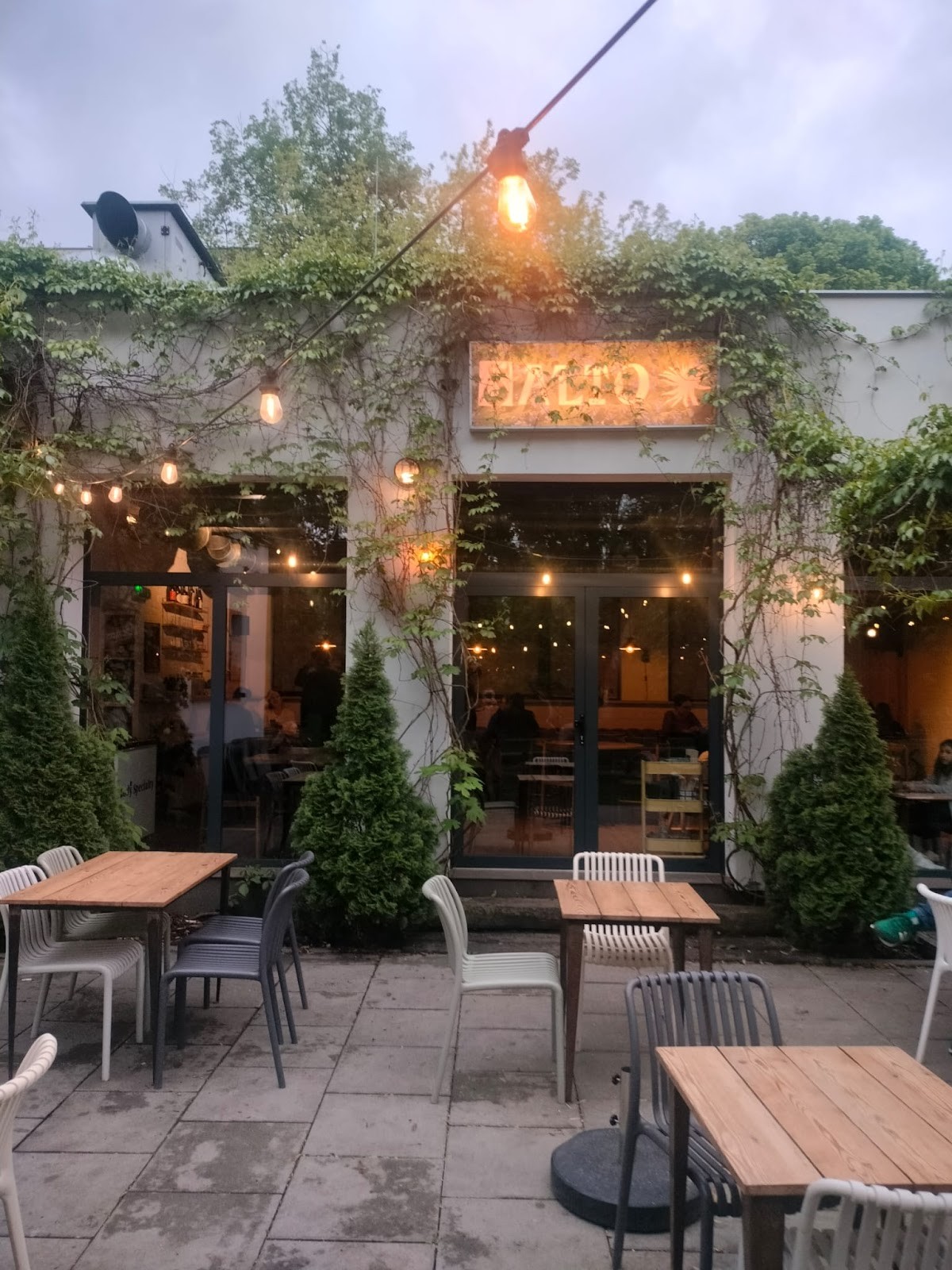Salto Bar: the place