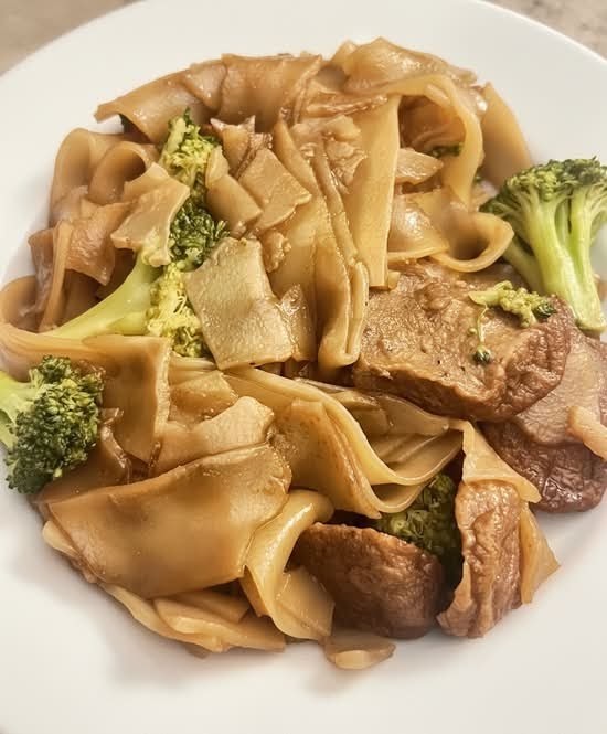 Urban Vegan Thai Cuisine: food & drinks