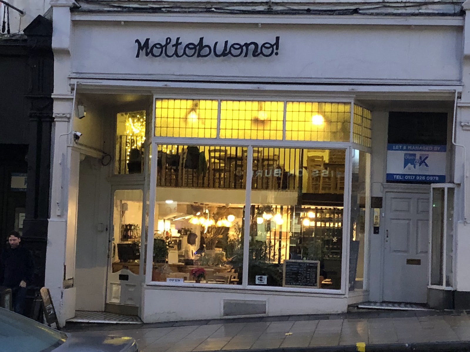 Moltobuono!: the place