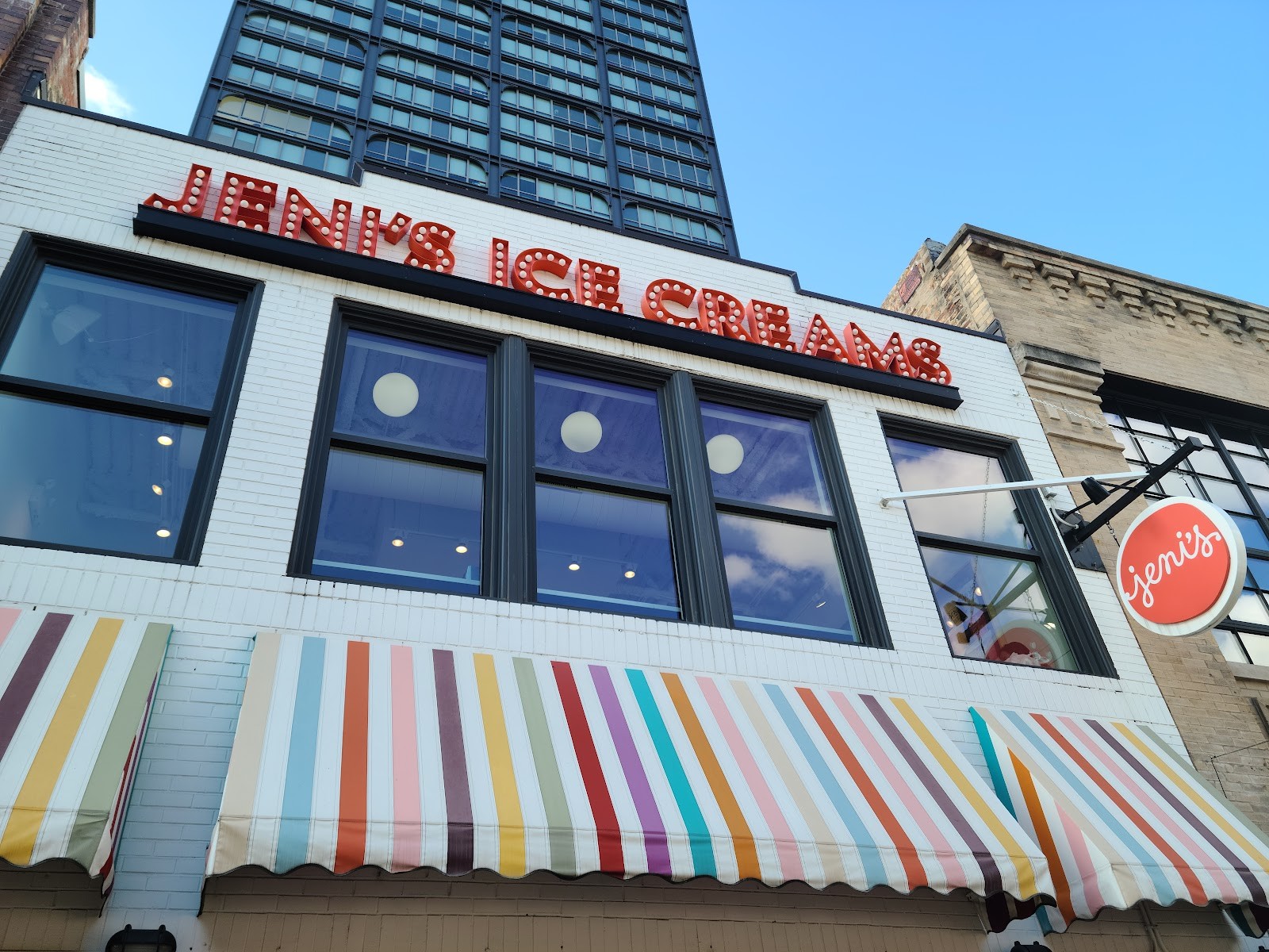 Jeni's Splendid Ice Creams: the place