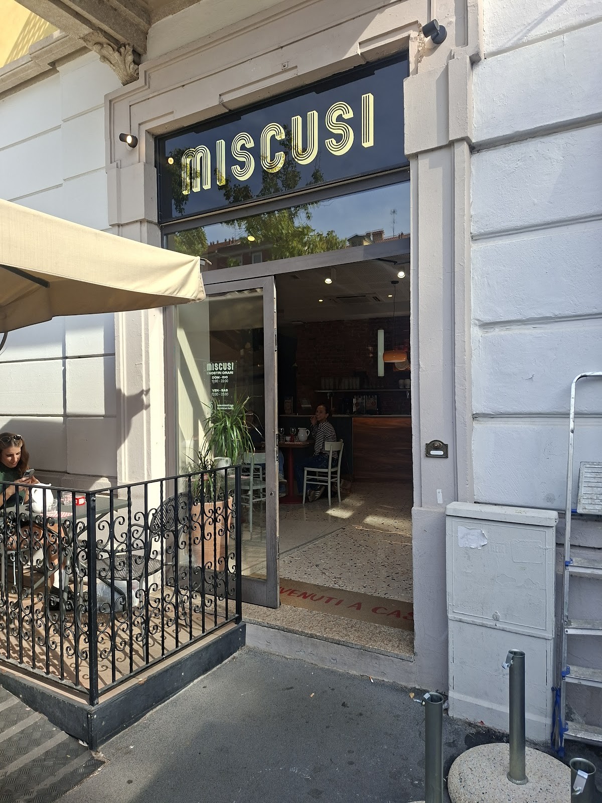 Miscusi - Milano Centrale: the place
