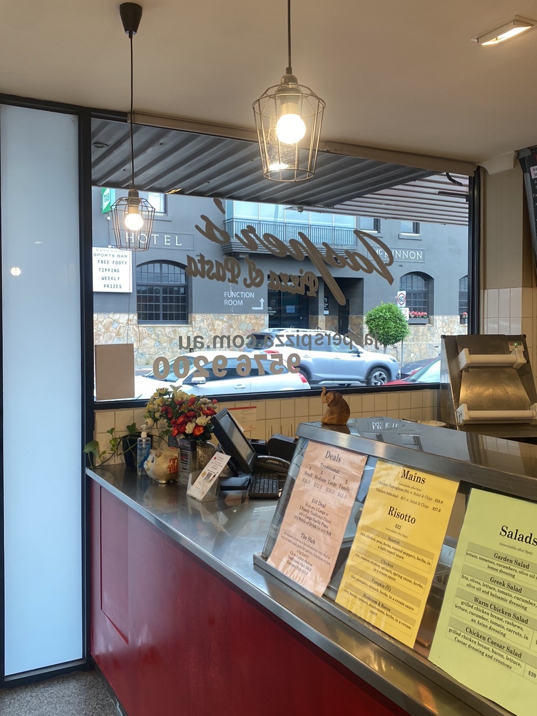 Jaspers Pizza and Pasta: the place