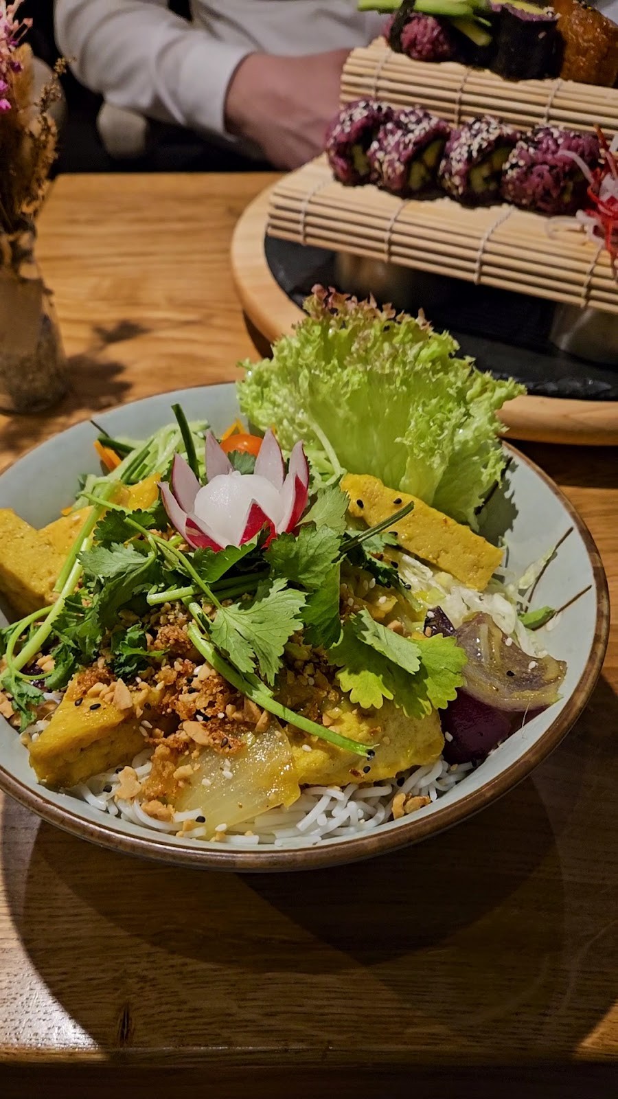 Mandala: food & drinks