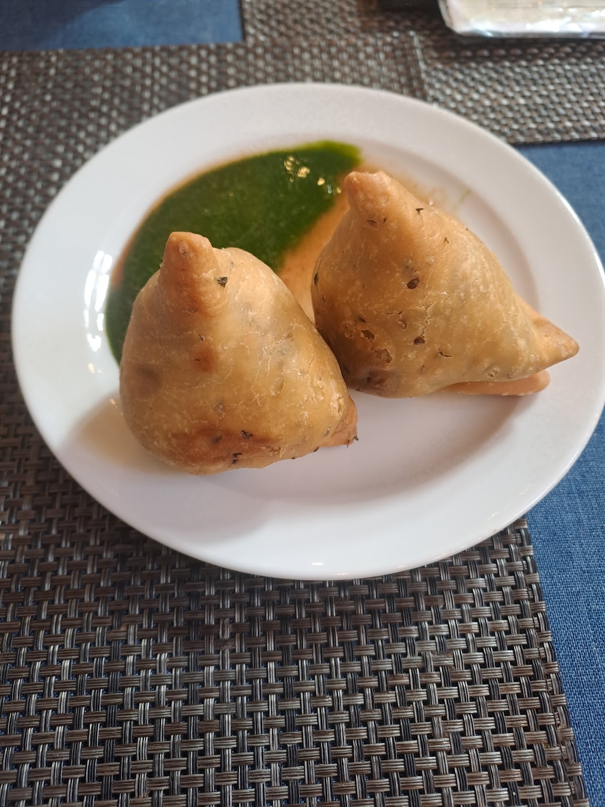 Khaugalli - Mumbai Indian Street Food: food & drinks
