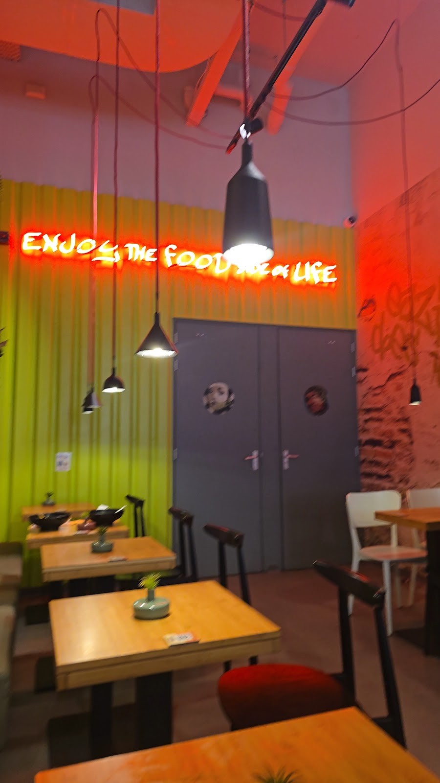 Eazie Den Haag Gedempte Gracht - The Asian Good Food Bar: the place