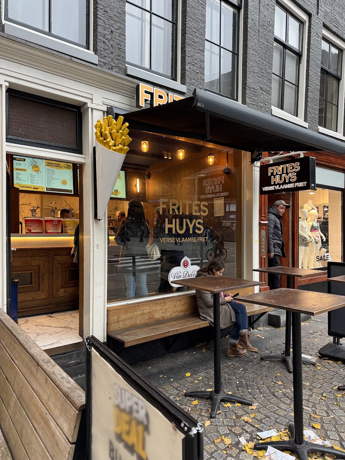 Frites Huys Amsterdam: the place