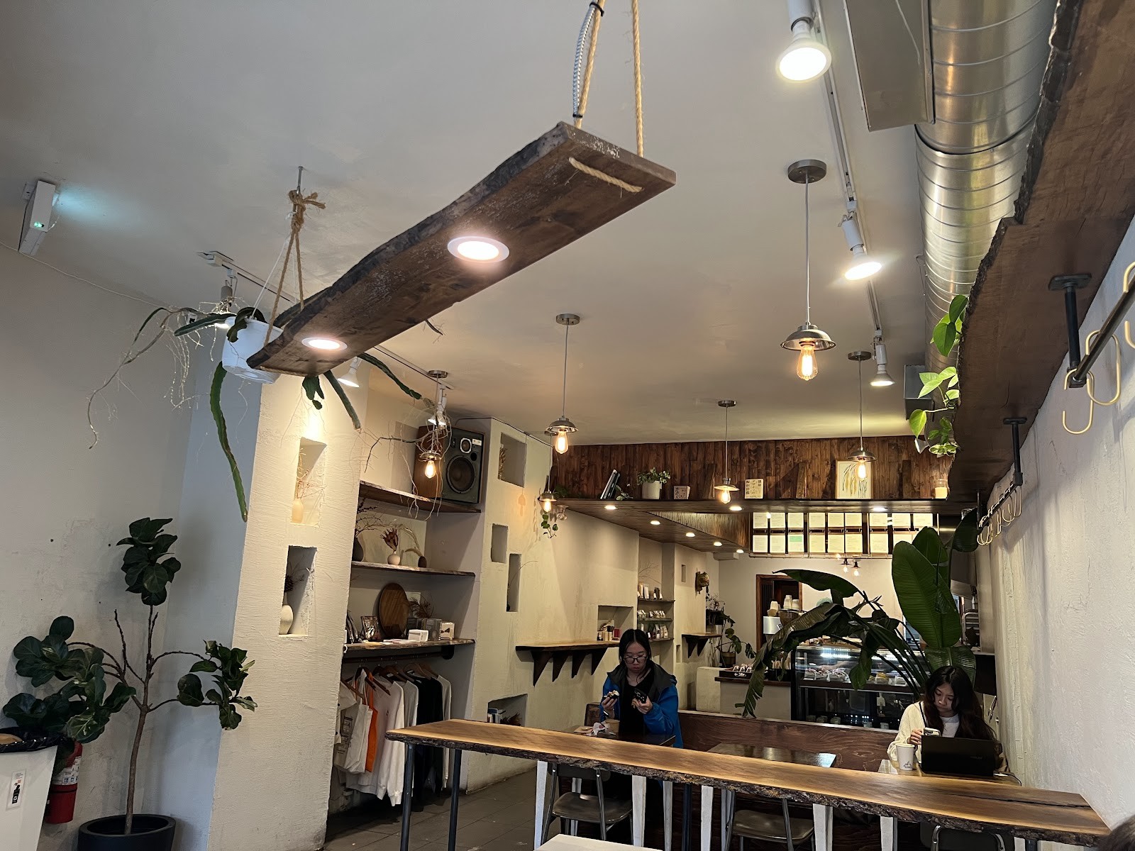 Tsuchi Cafe: the place