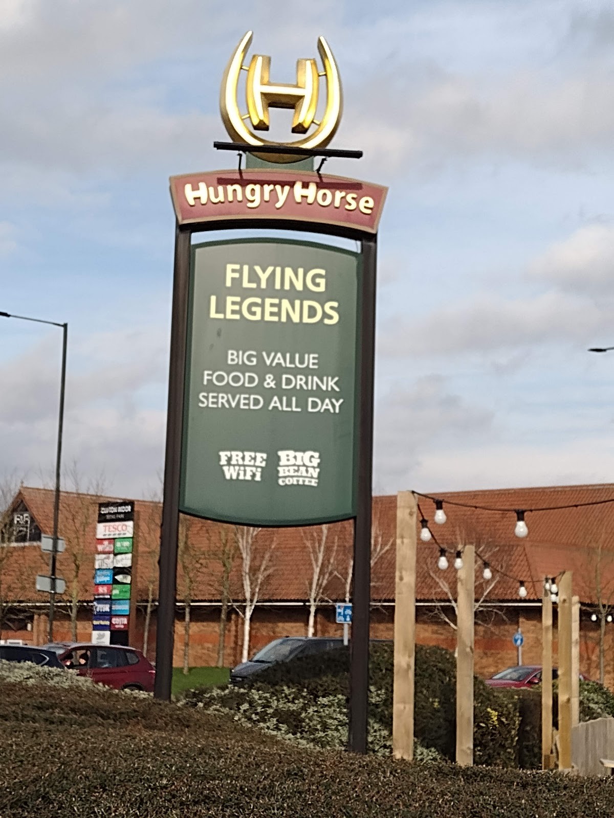 Flying Legends: the place