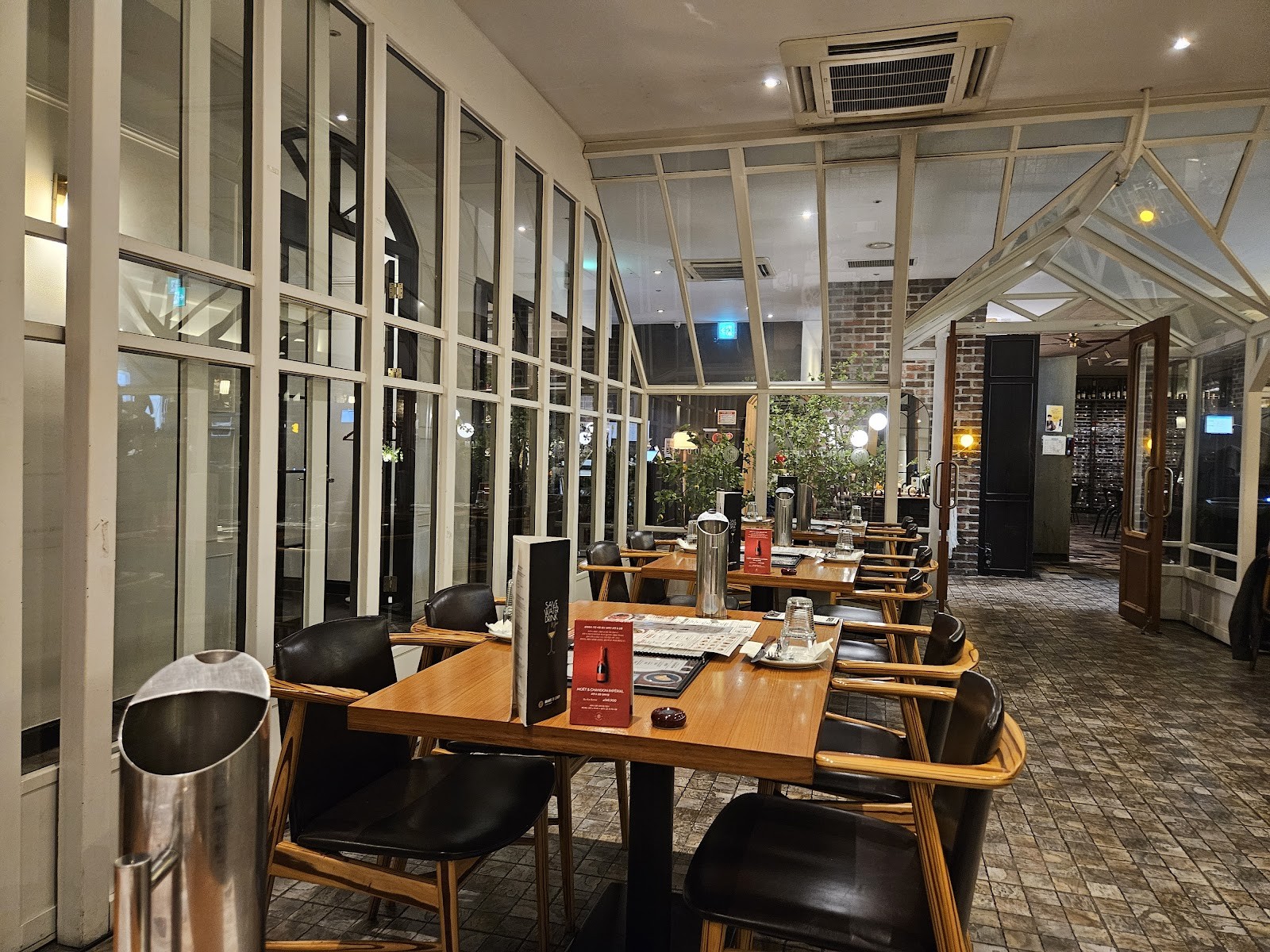 Mano Di Chef, Samseong: the place