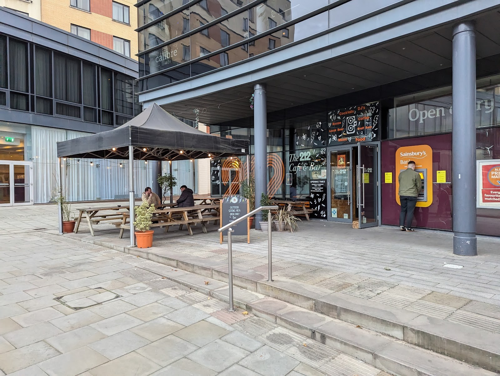 The 212 Cafe & Bar: the place