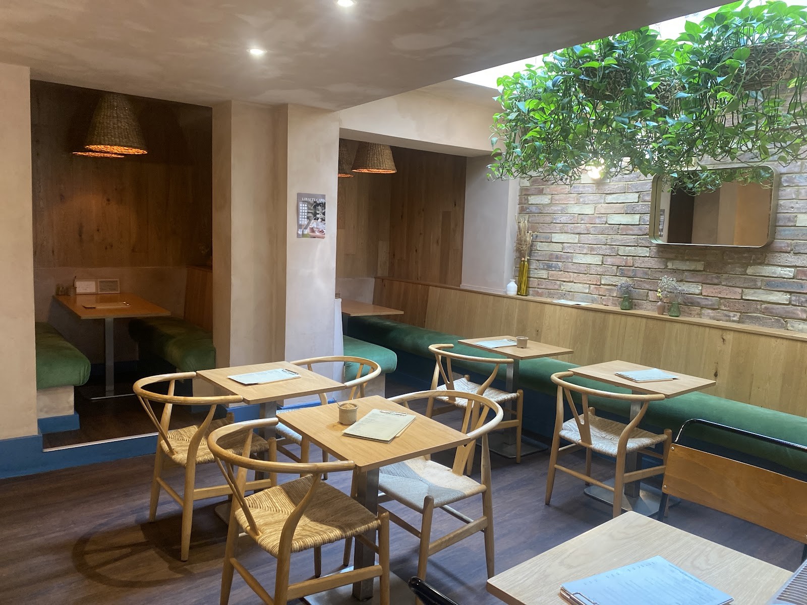 BRODWOLF - Organic Bakery & Coffee: the place