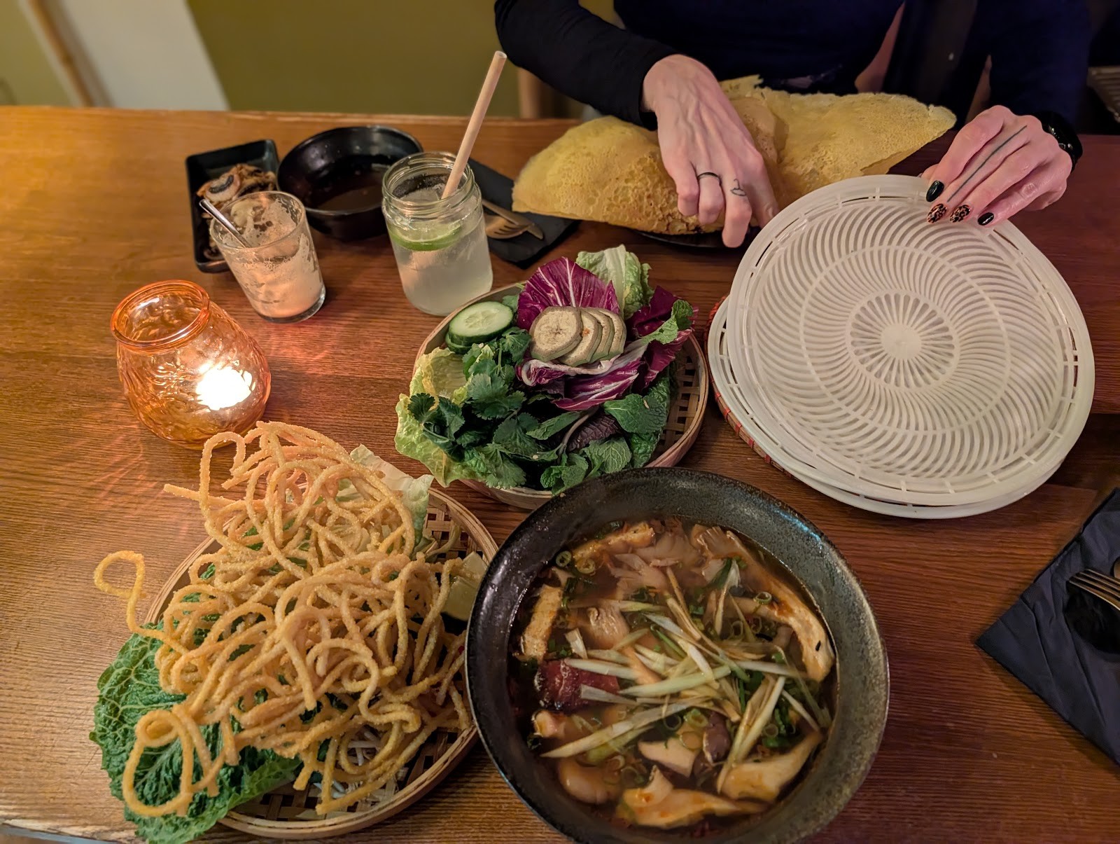 Con Tho: food & drinks