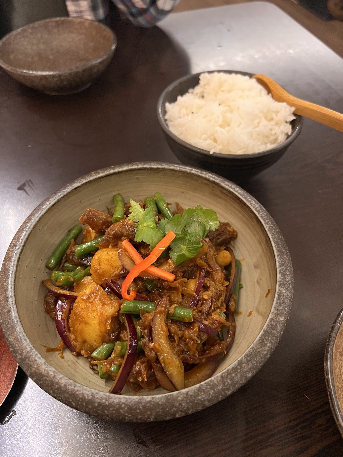 Suissi Vegan Kitchen: food & drinks