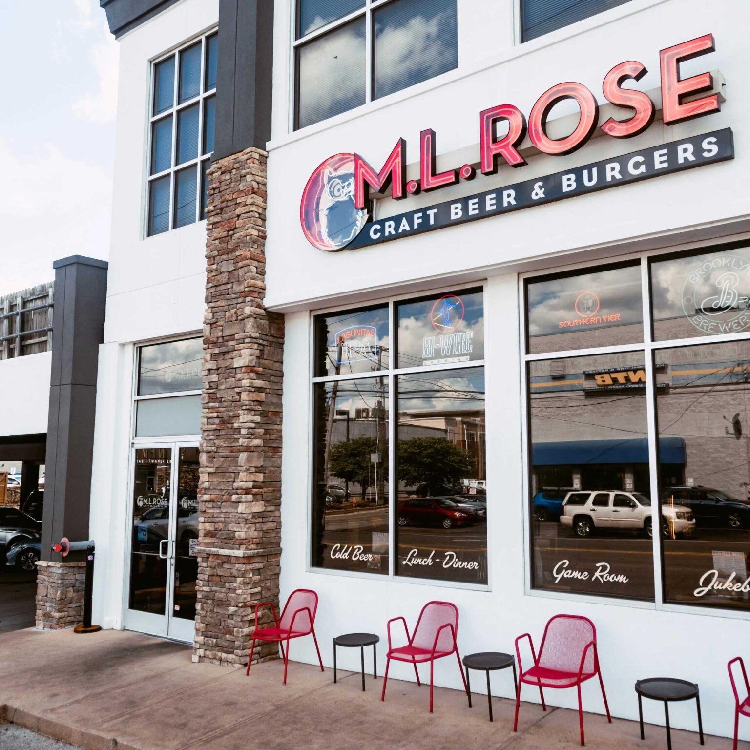 M.L.Rose Neighborhood Pub - Melrose: the place