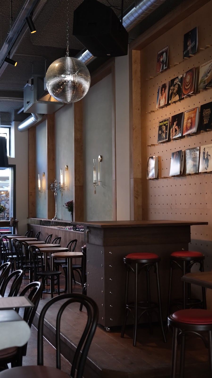 De Boule De Boule: the place