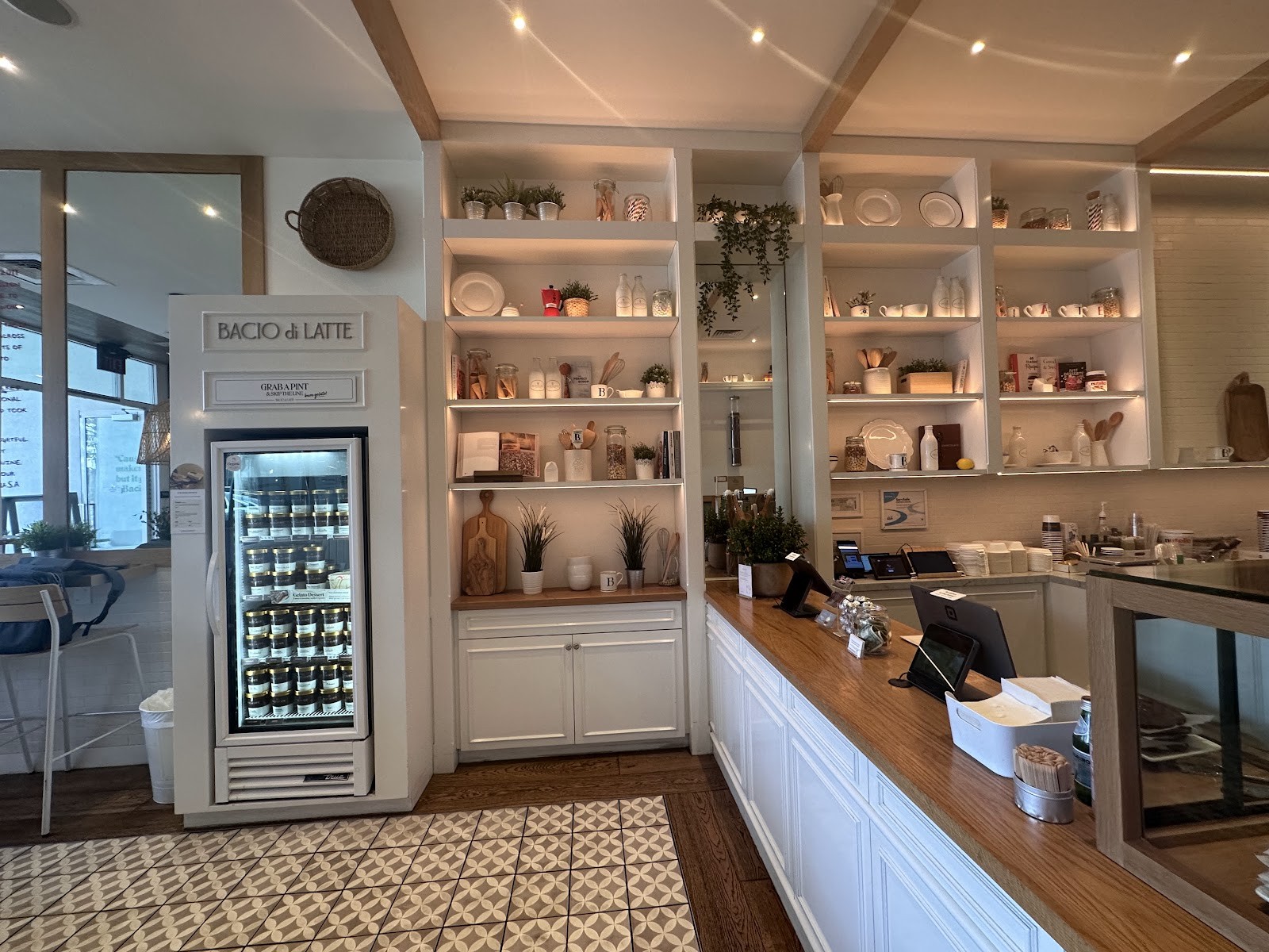 Bacio di Latte | Brentwood, LA: the place