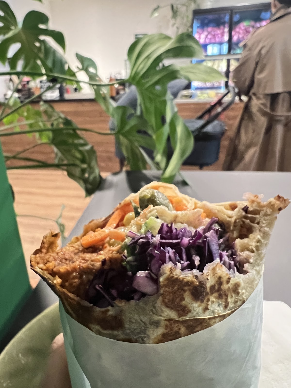 VRAPS by sour kitchen | vegan Çiğ Köfte wraps: food & drinks