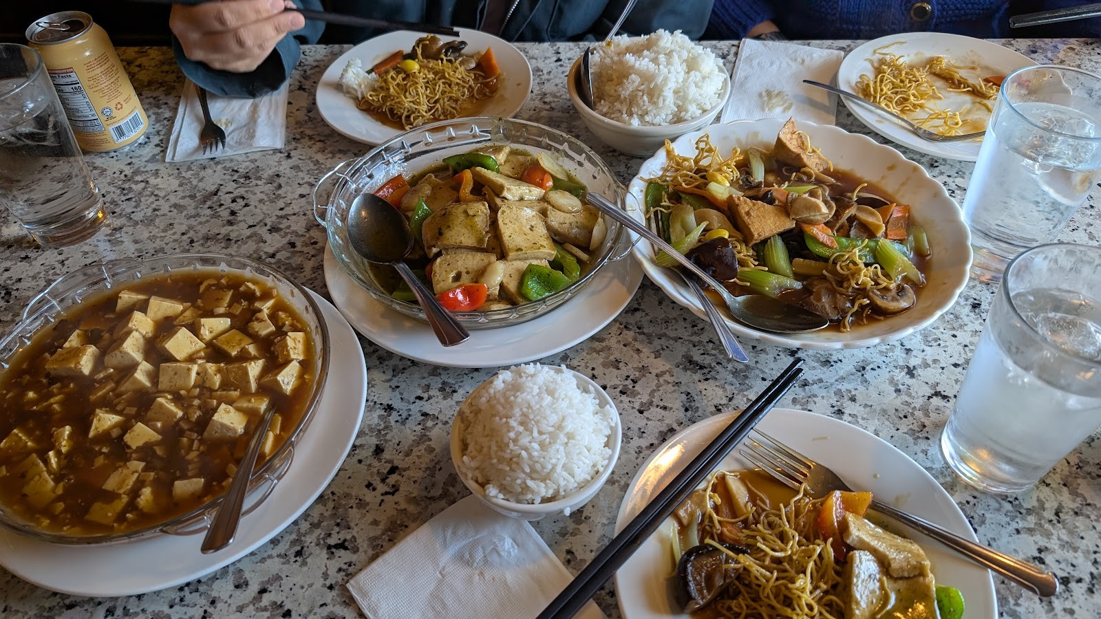 Yuan Su Vegetarian: food & drinks