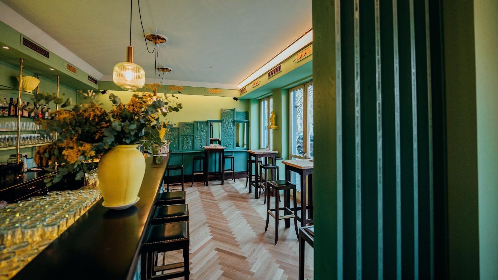 Fesch Wirtshaus und Stehausschank: the place