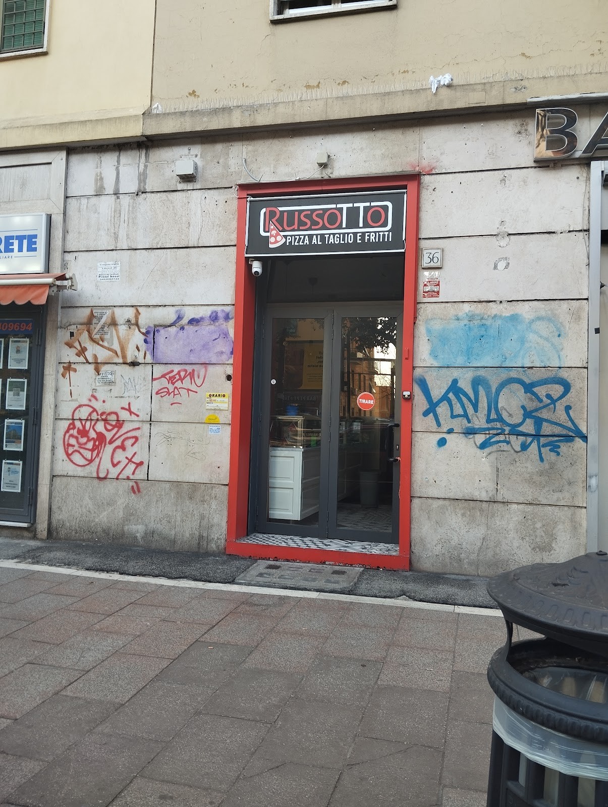 Russotto Pizzeria: the place