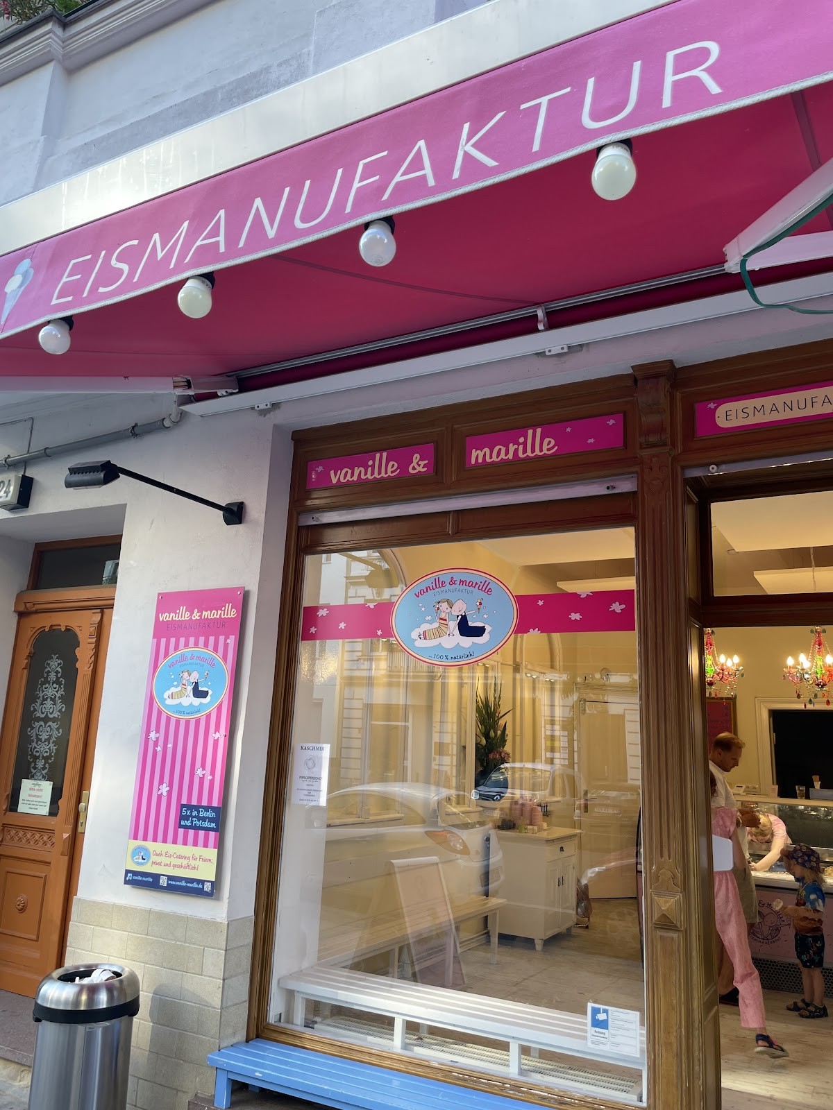 vanille & marille: the place