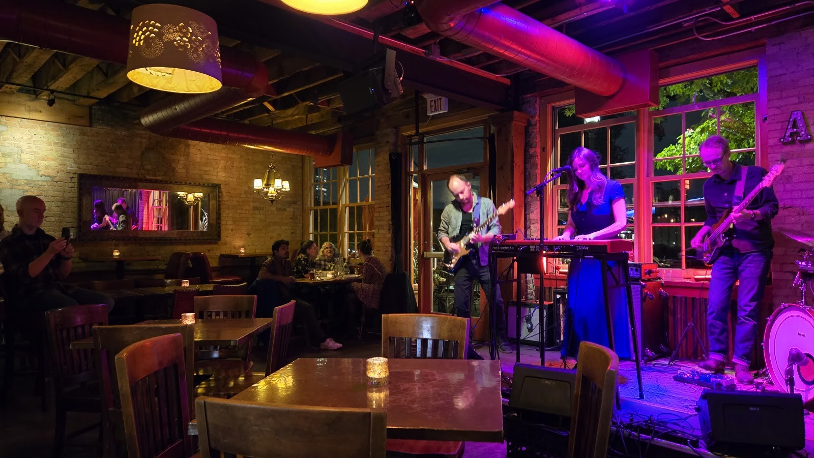 Aster Cafe: the place