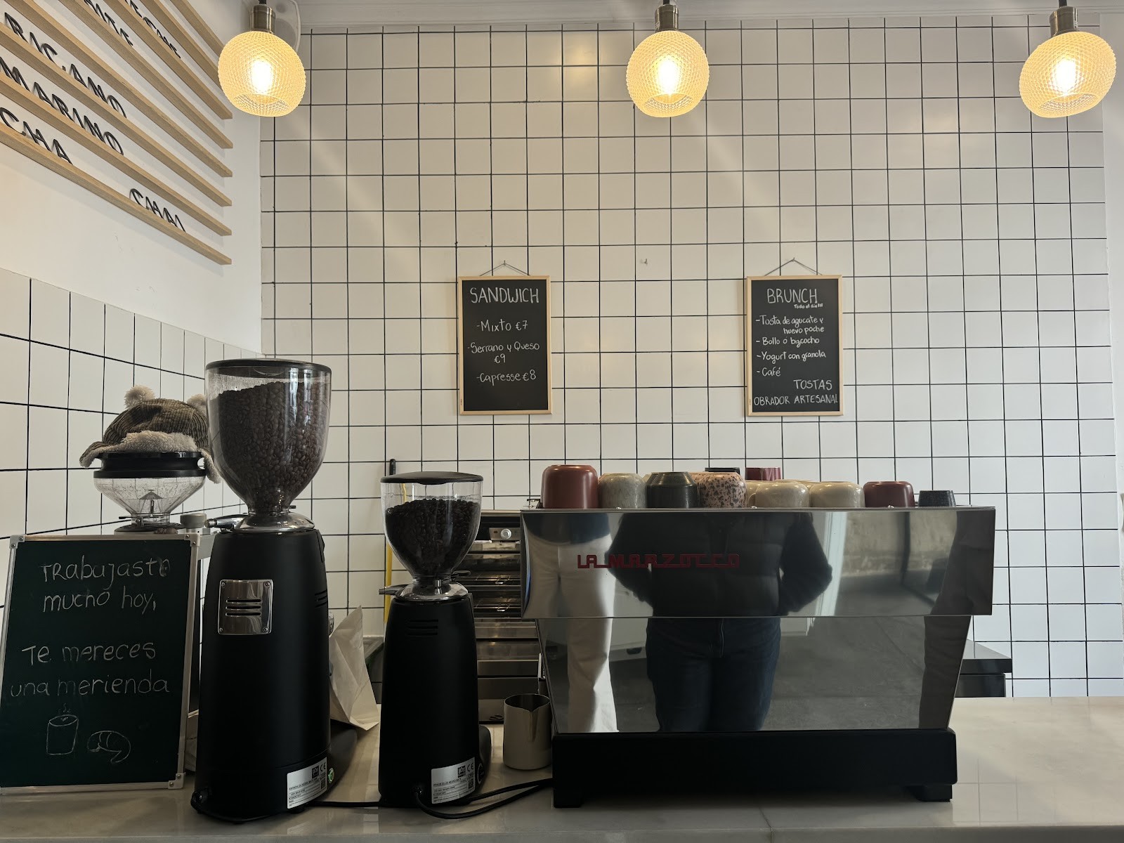TRAMA pastelería & café: the place