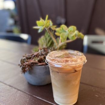 Little Barn Coffee House: food & drinks