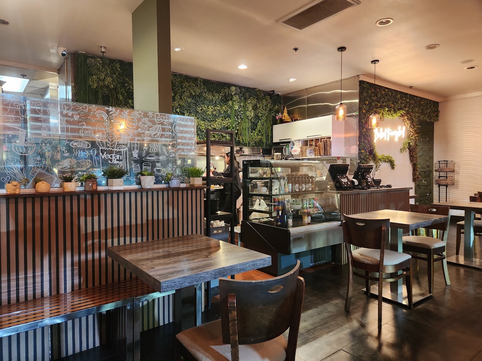 Vegan Glory: the place