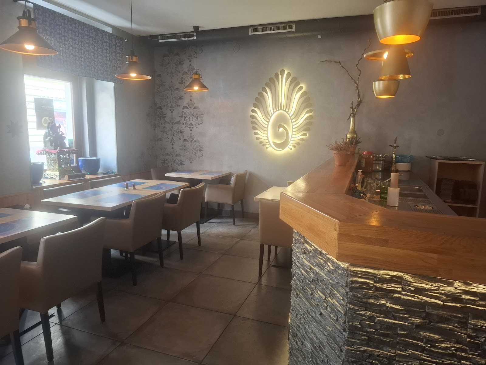 Rangoli Smíchov - Indian restaurant: the place