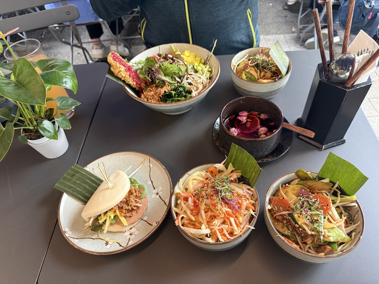 Zen Chay - Asian Vegan Restaurant: food & drinks
