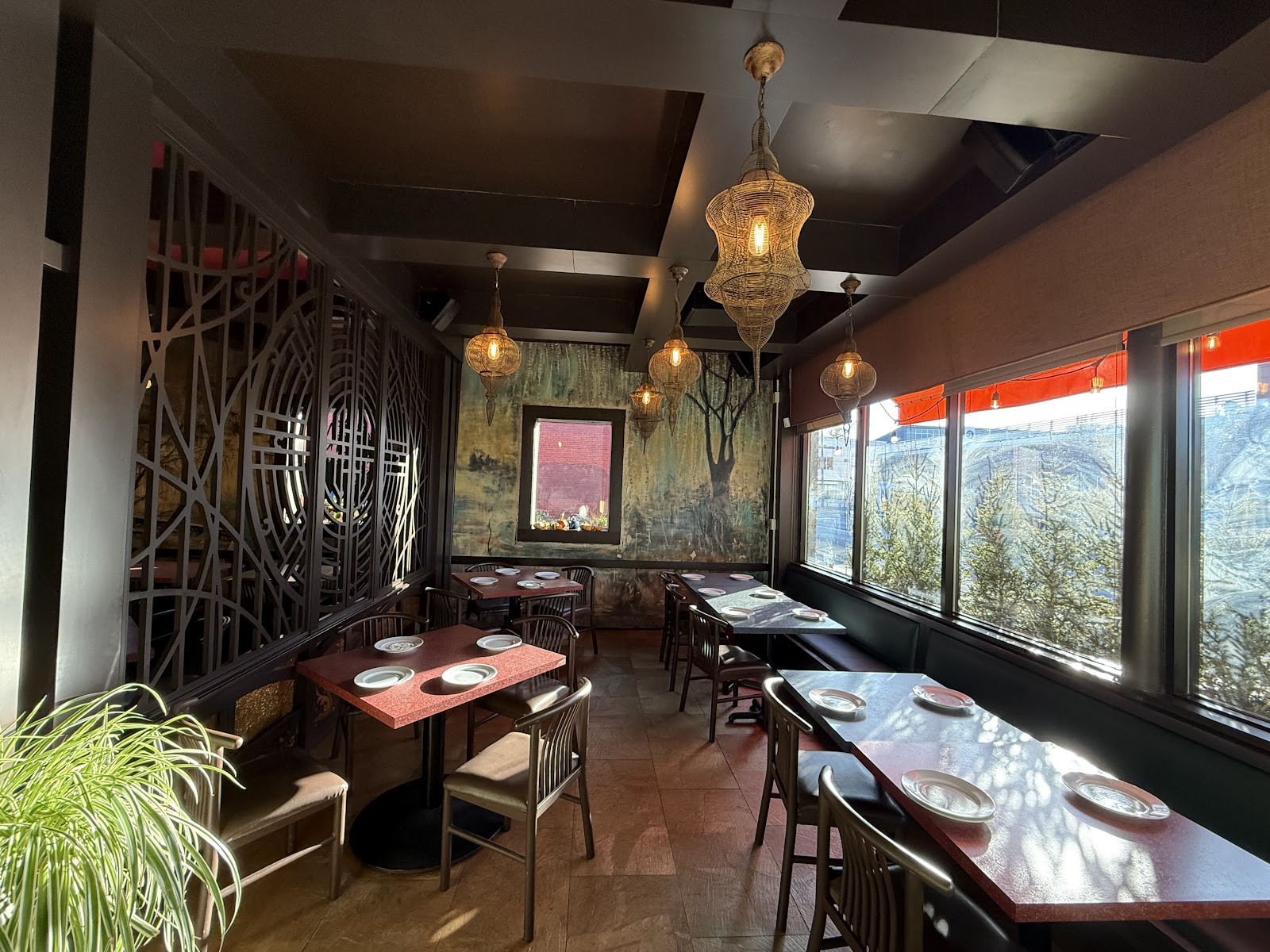 Rainbow Chinese Restaurant & Bar: the place