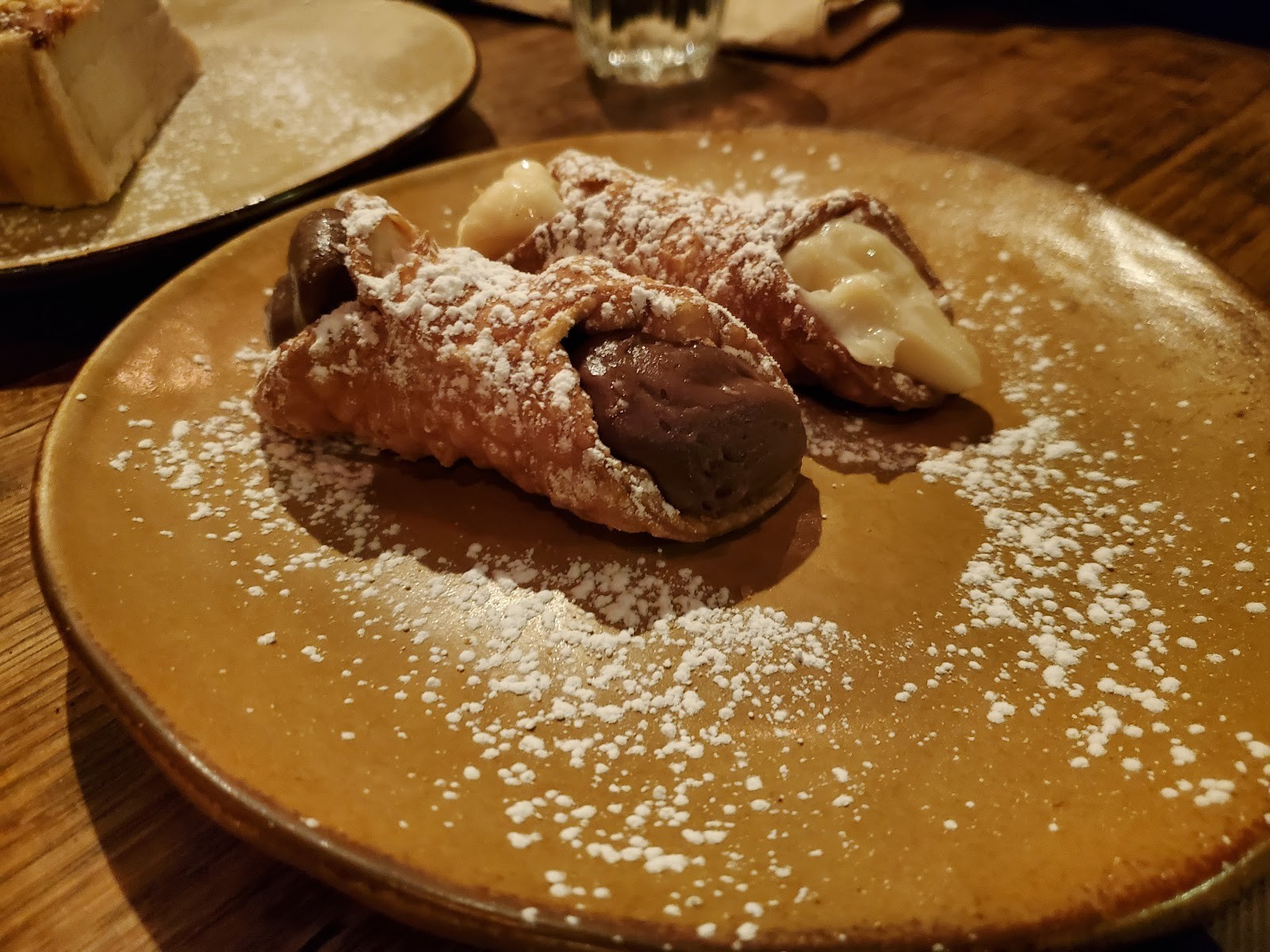 Gigi Pizzeria: food & drinks