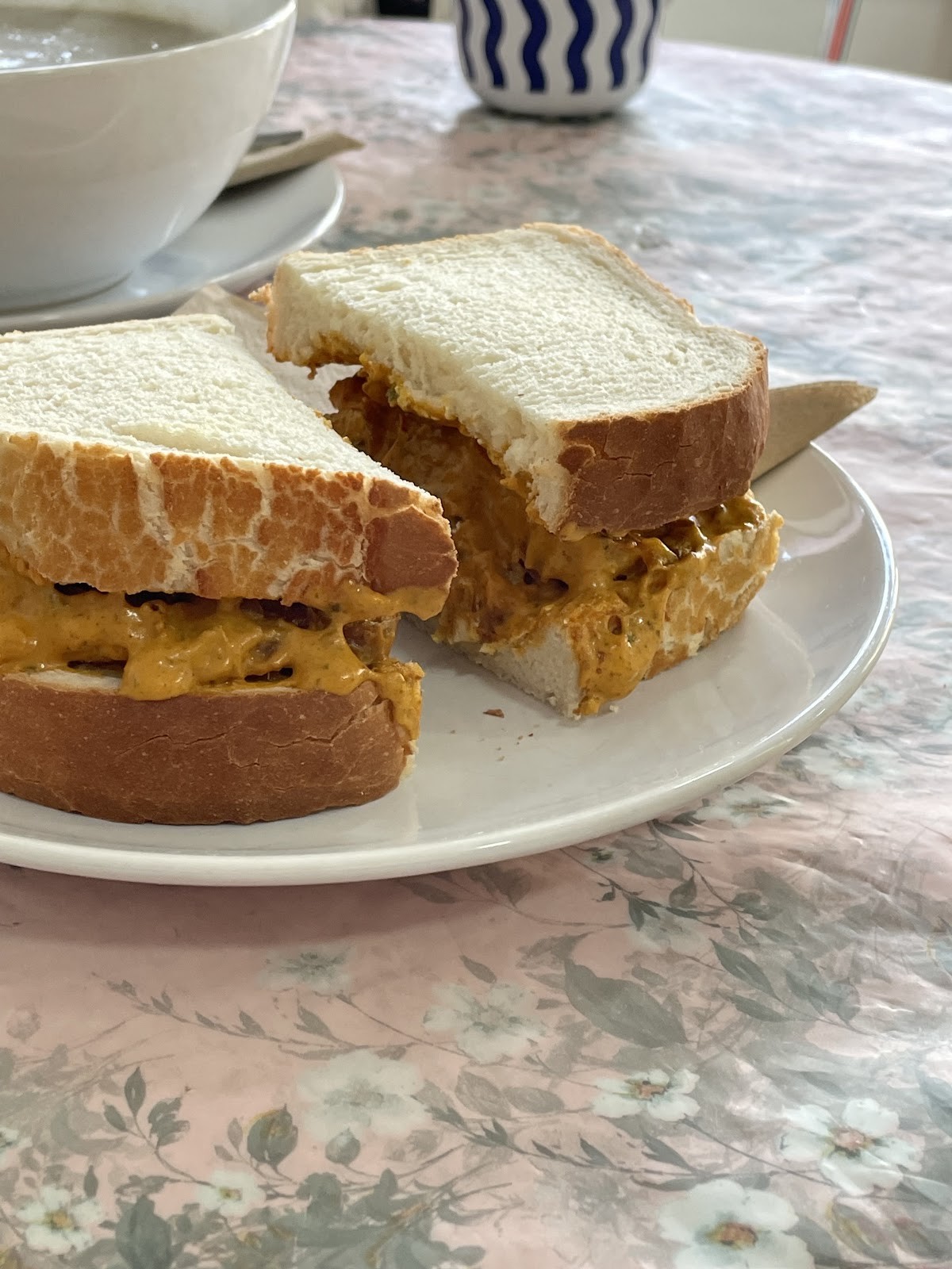 Aubergine Café: food & drinks