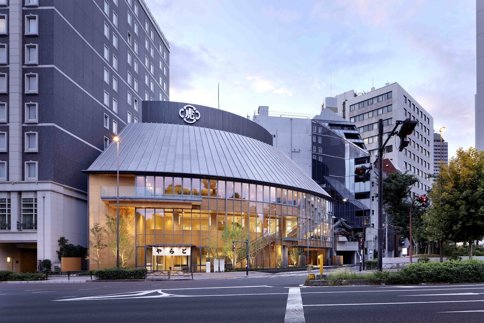 TORAYA Akasaka Main Store: the place