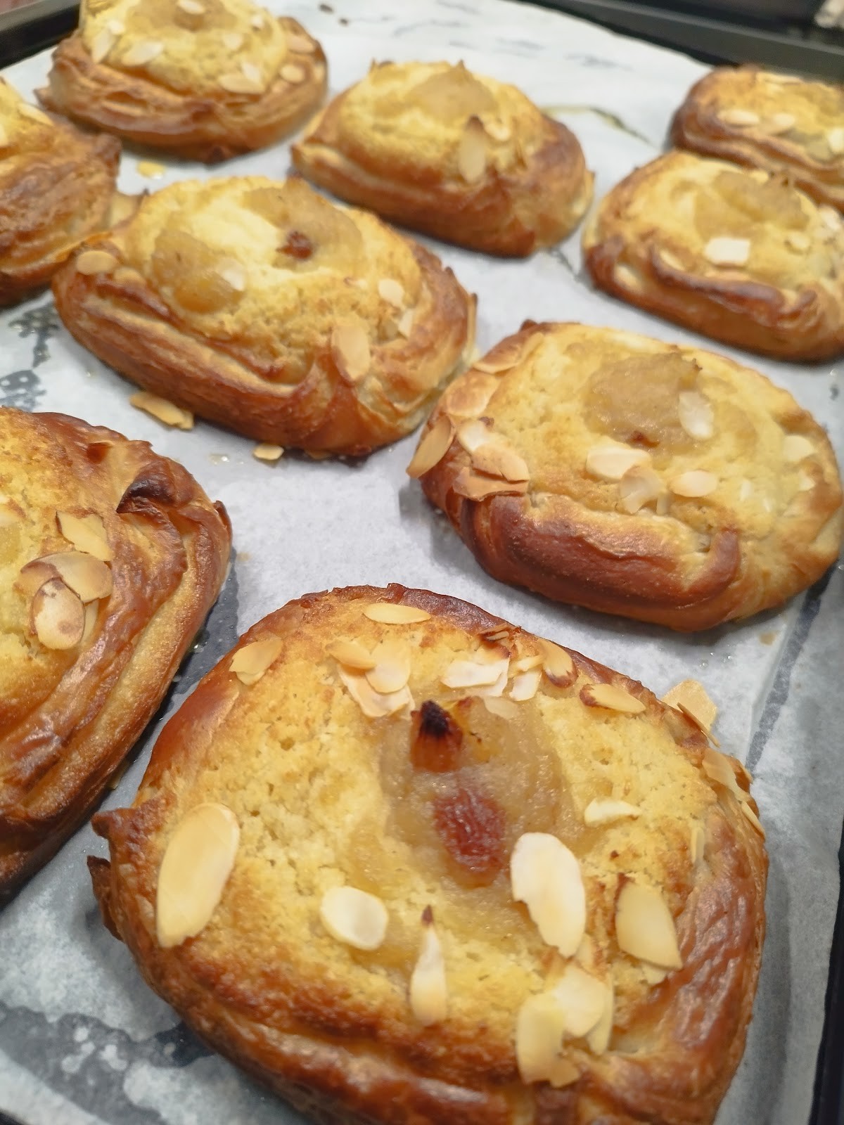 Nona's Bakery: food & drinks