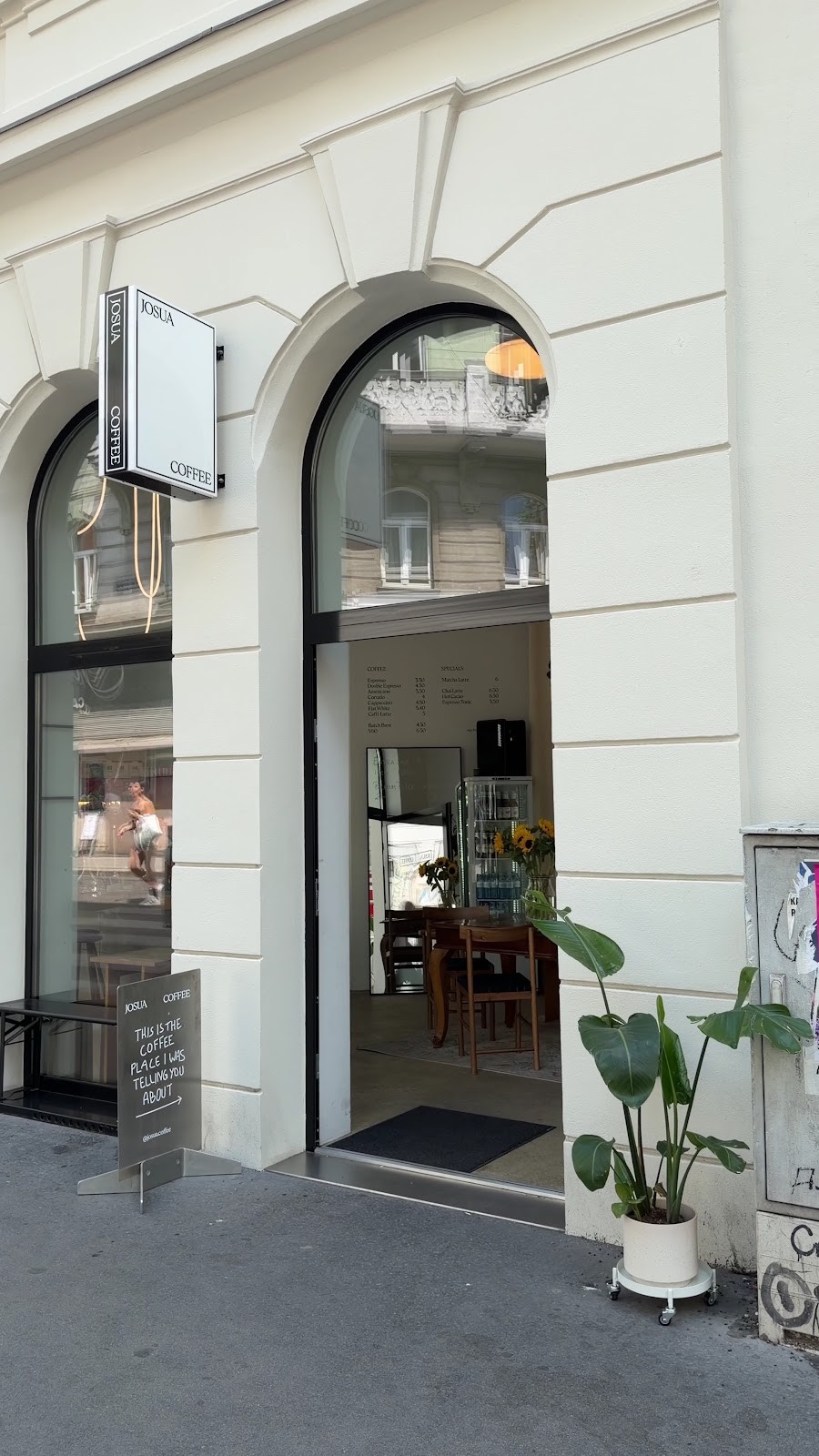 Josua Coffee: the place