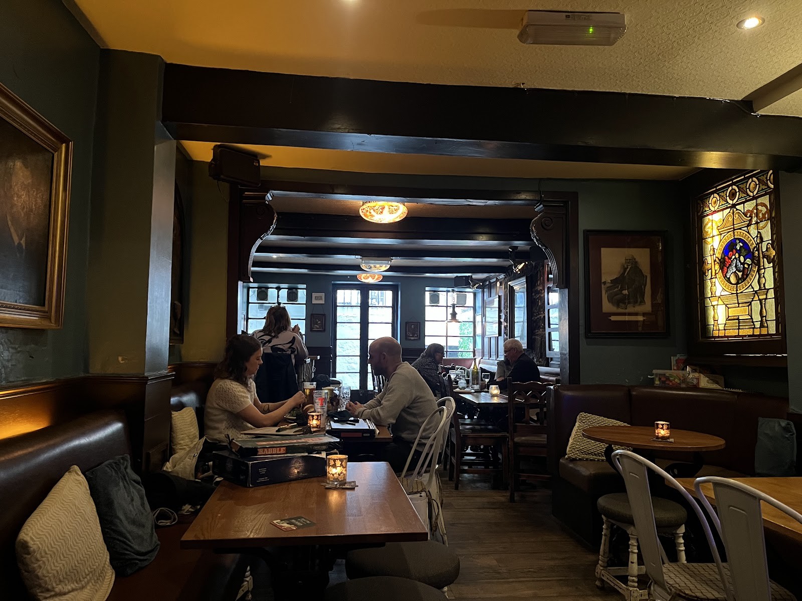 The Antiquary Bar: the place