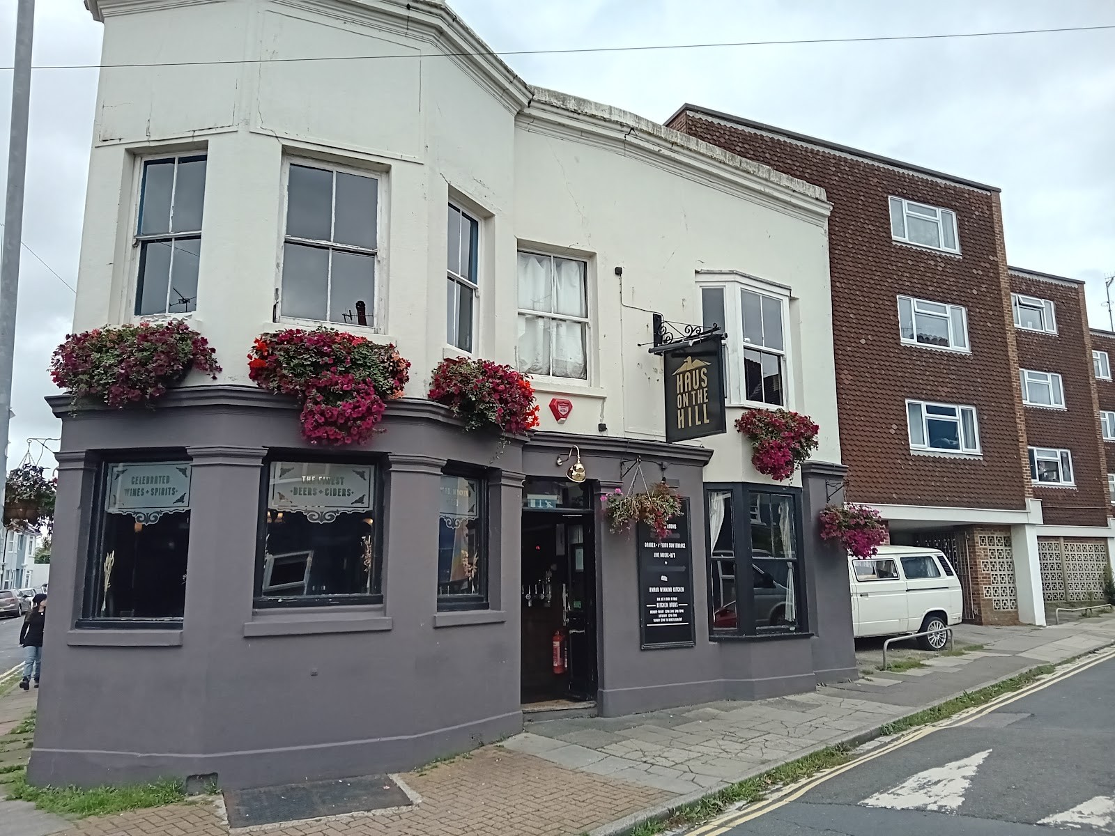 Haus On The Hill: the place