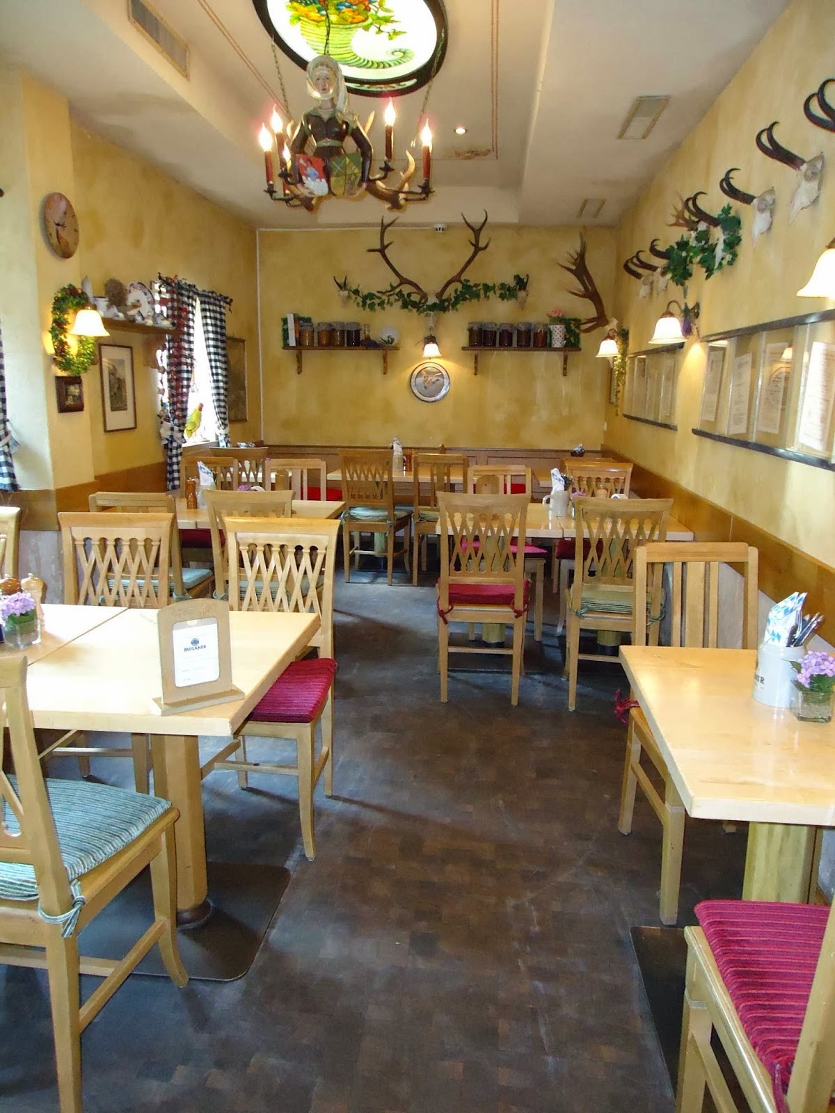 Restaurant Paulaner am Dom: the place