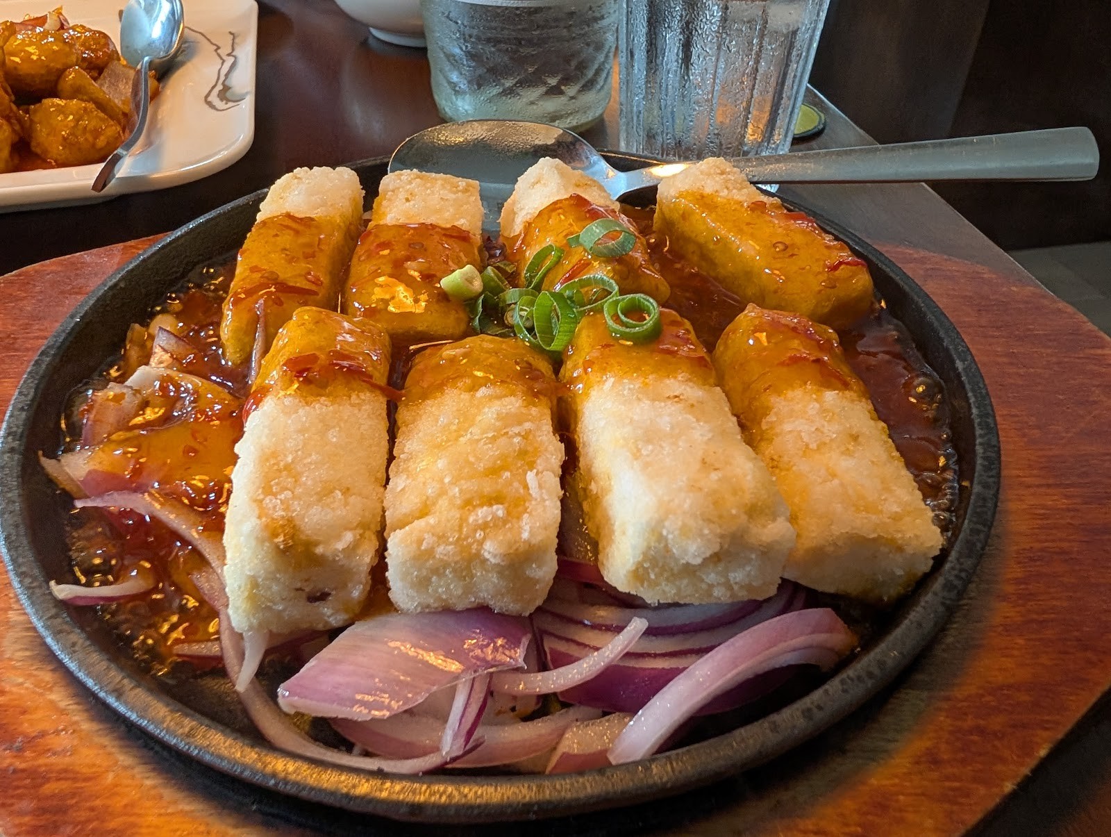 Tofu Vegan Gloucester Road: food & drinks